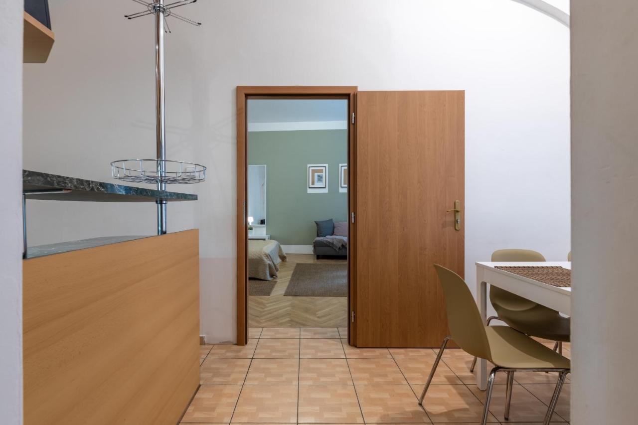 Spacious 3 Bedroom Apartment In The Heart Of براغ المظهر الخارجي الصورة