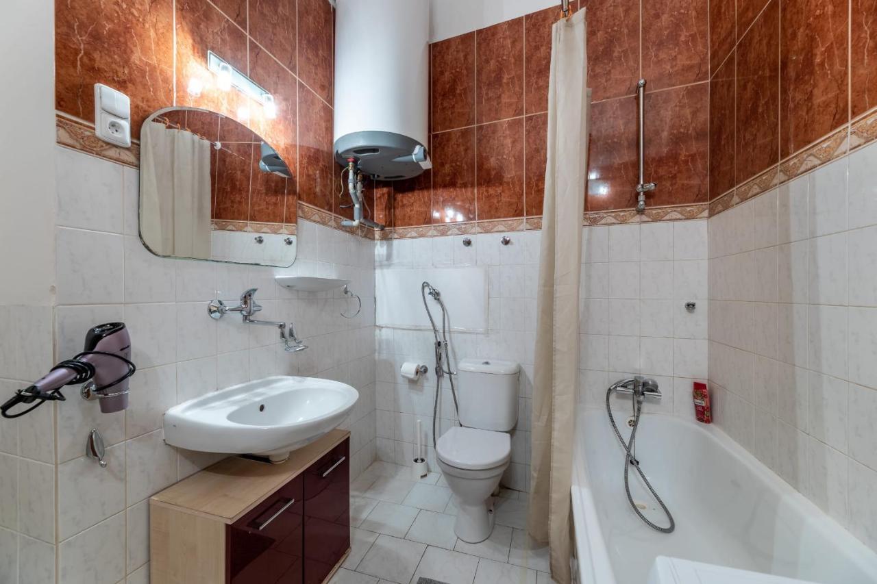 Spacious 3 Bedroom Apartment In The Heart Of براغ المظهر الخارجي الصورة